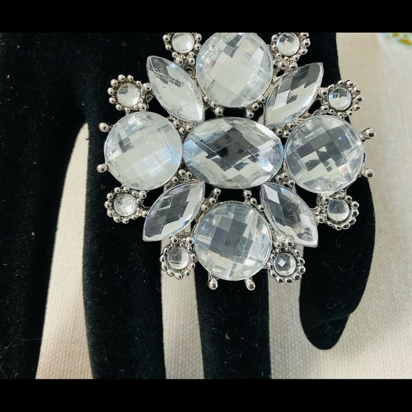 Vintage Large and Glamorous Cocktail Ring - Picture 2 of 5